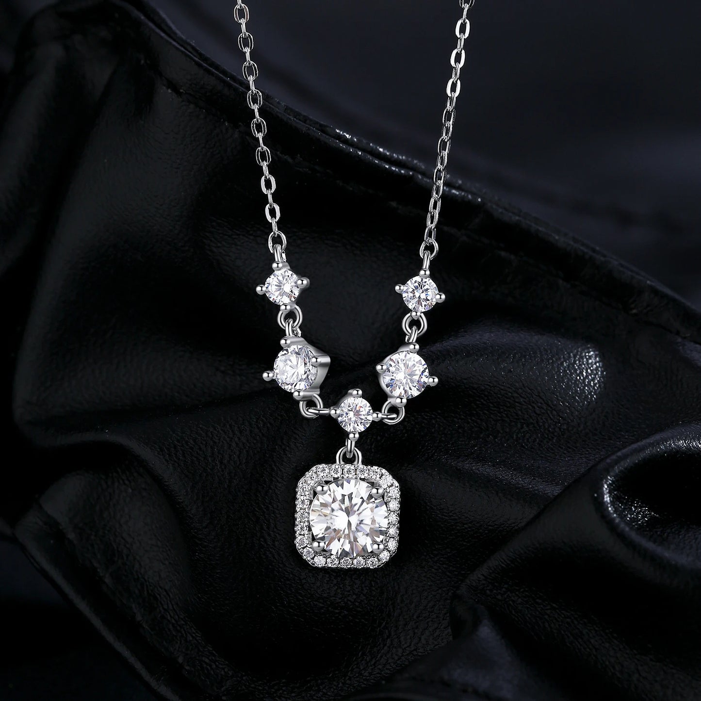 Collier Moissanite Vintage Élégance