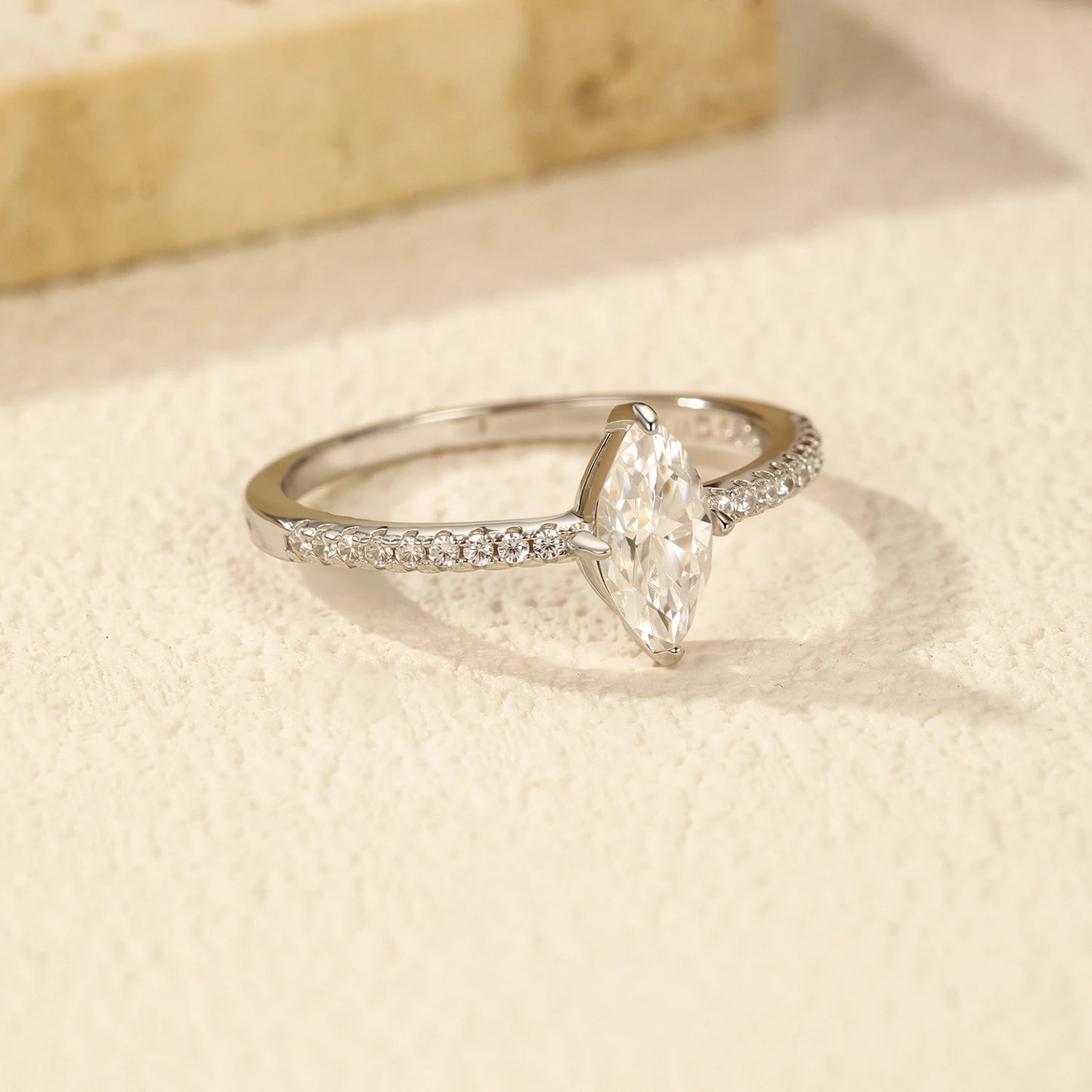 Bague de Fiançailles Marquise