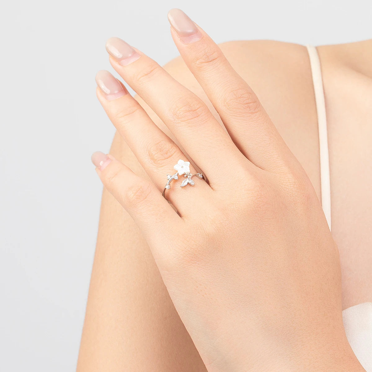 Bague Fleur Blanche